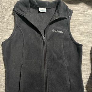 Women’s Columbia vest